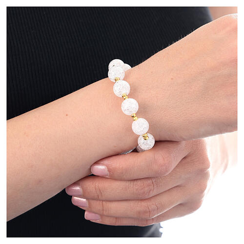 Elastic bracelet with white frost hematite crystals in 925 gold-plated silver 2