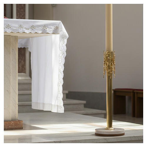 Candle holder in cast brass measuring 70cm with base in marble 2