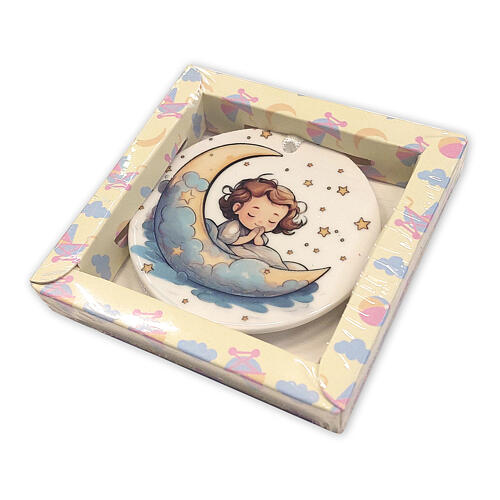 Round baby crib medal with white background, little girl praying, 7 cm 2