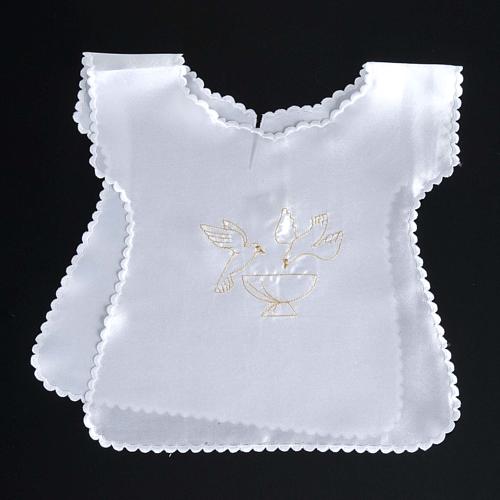 Baptismal gown in satin, doves and baptismal font 4