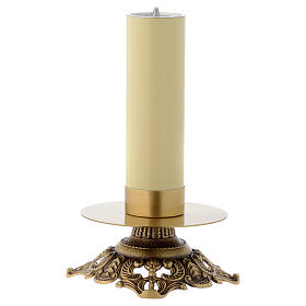 Pareja de candeleros de altar con base entallada