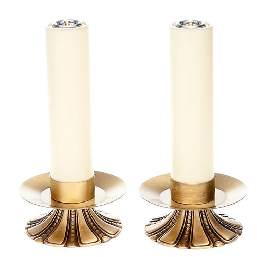 pair of candle holders with petals 1