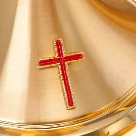 Golden chalice and ciborium with cross s4