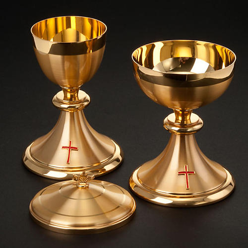 Golden chalice and ciborium with cross 2