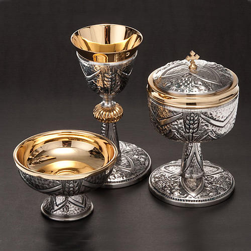 Spikes and grapes communion set 4