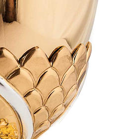 Cálice latão dourado cinzelado lírios e trigo s3