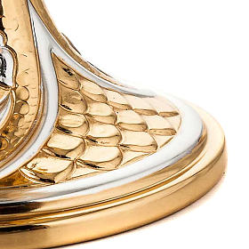 Cálice latão dourado cinzelado lírios e trigo s4