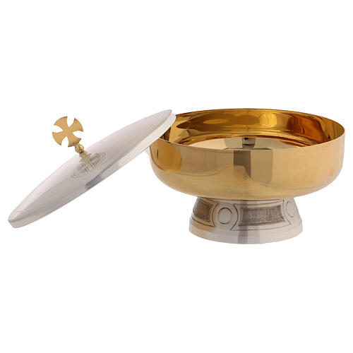 Patena liturgica croce celtica ottone cesellato a mano 2