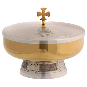 Bowl paten with chiseled celtic cross