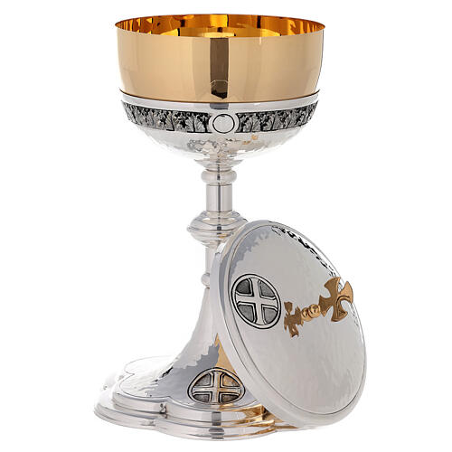 Chalice and ciborium with leaves and Celtic cross 8
