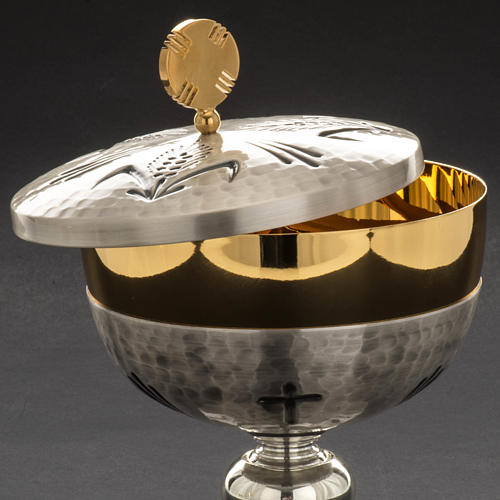Chalice, ciborium and paten with ears of wheat, crosses and grap 4