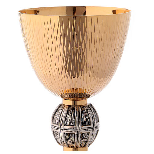 Chalice, ciborium and paten with a two color node 3