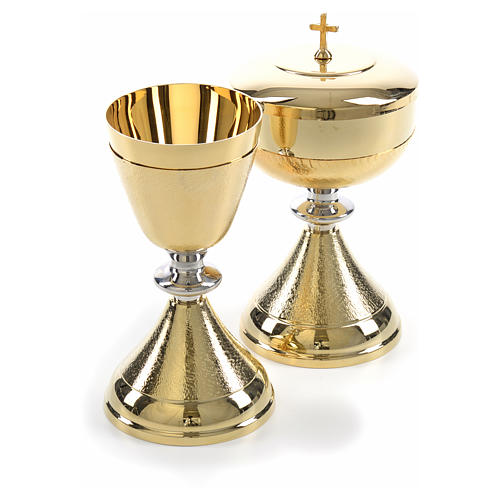 Chalice and Ciborium in golden brass, Knurled finishing 8