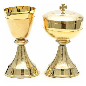 Chalice and ciborium with double finishing in gold plated brass
