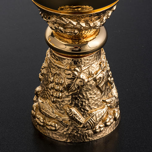 Chalice, ciborium and paten with grapes in gold-plated brass 8