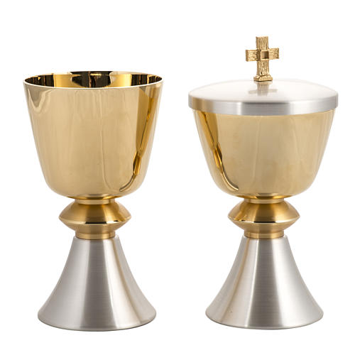 Chalice and ciborium, with 24K gold plating, polished brass 4