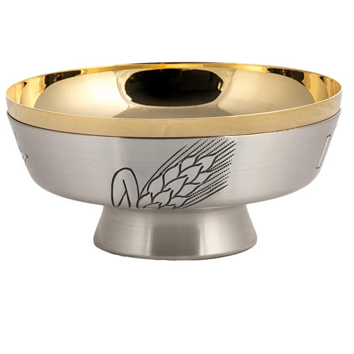 Paten in brass, 24K gold plating, polished finish and IHS symbol 5