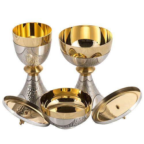 Chalice, ciborium, paten in silver brass, chiselled, grapes, whe 7