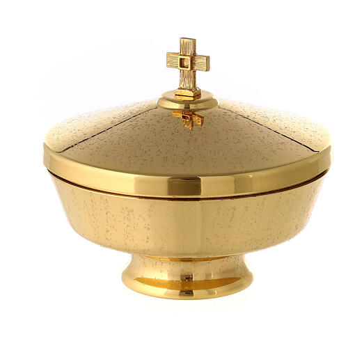 Chalice and Ciborium in gold-plated knurled brass with cross 3