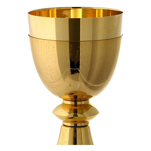 Chalice and Ciborium in gold-plated knurled brass with cross 4