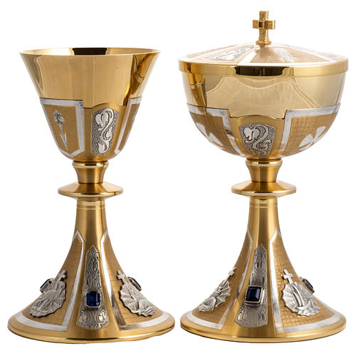 Chalice and ciborium in two tone brass, chiselled with blue ston 2