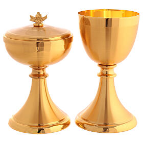 Knurled chalice and ciborium of gold plated brass