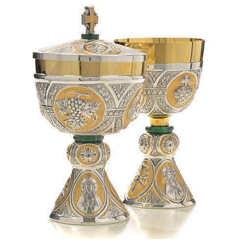 Tassilo Kelch und Ziborium aus Messing handziseliert 4