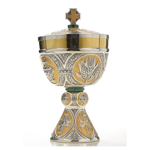 Tassilo Kelch und Ziborium aus Messing handziseliert 5