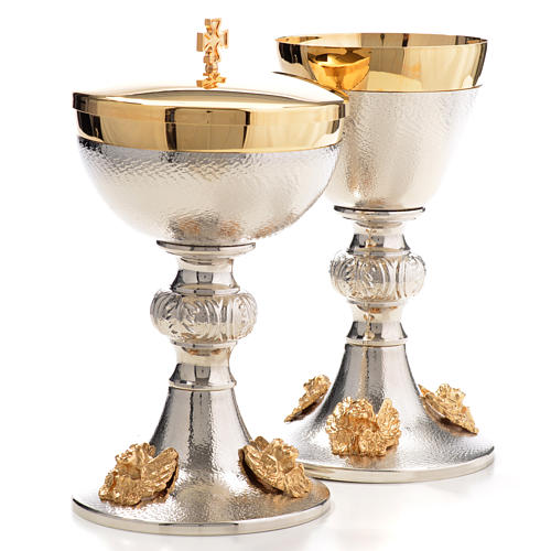 Chalice and Ciborium, silver plated with golden putti 4