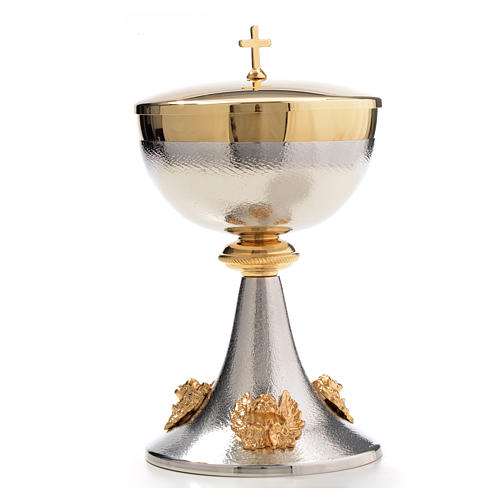 Chalice and Ciborium in silver brass with golden putti 13