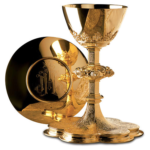 Gothic style chalice and paten with grapes and vines image and cup in gold 925 sterling silver 1