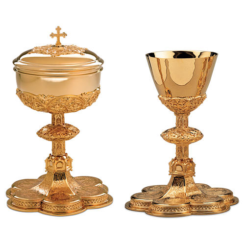 Cálice e patena Molina base medalhões estilo gótico copa prata 925 dourada 1
