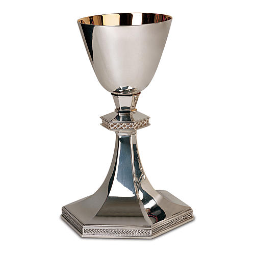 Chalice paten and ciborium for offertory in Gothic style made of silver brass 1