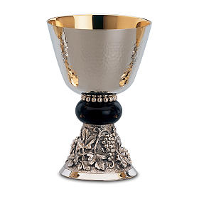 Chalice and paten Molina in classic style with pearl collar, grapes illustration and cup in 925 sterling silver