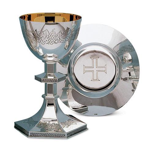 Chalice, paten and ciborium Molina with cup and base with grapes and vines in 925 solid sterling silver 1