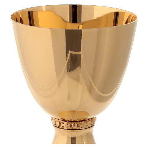 Molina chalice with shiny finish in golden brass 2