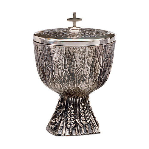 Molina ciborium with design of grapes and vine leaves in relief in silver brass 1