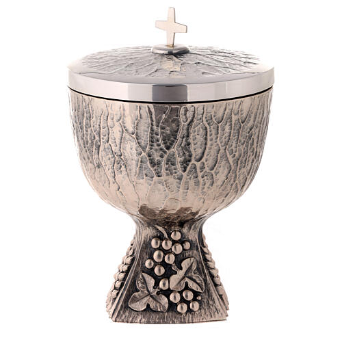 Molina ciborium with design of grapes and vine leaves in relief in silver brass 5