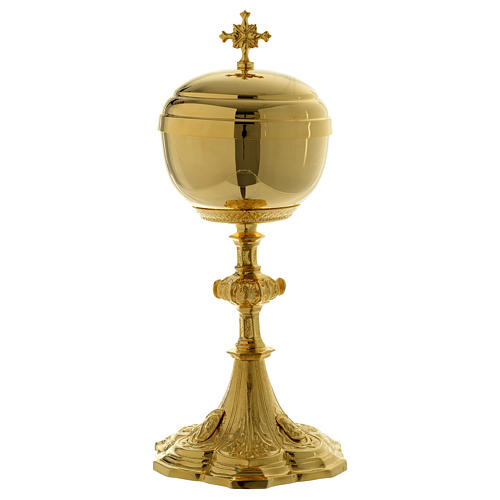 Ciborium with faces of Joseph, Mary and Jesus and leaves design in golden brass 1