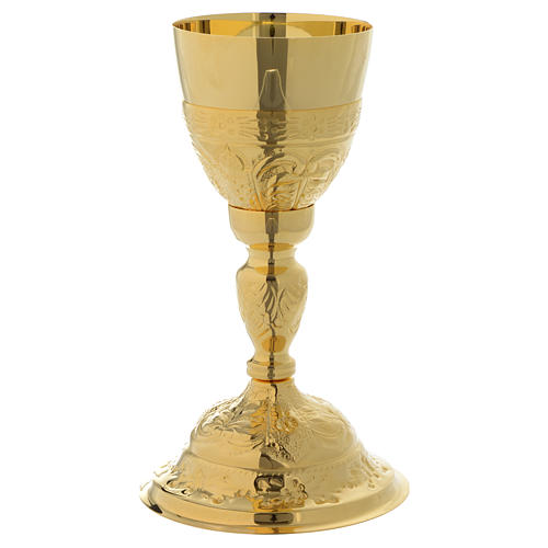 Chalice and paten in golden brass with shoots and grapes decoration 3