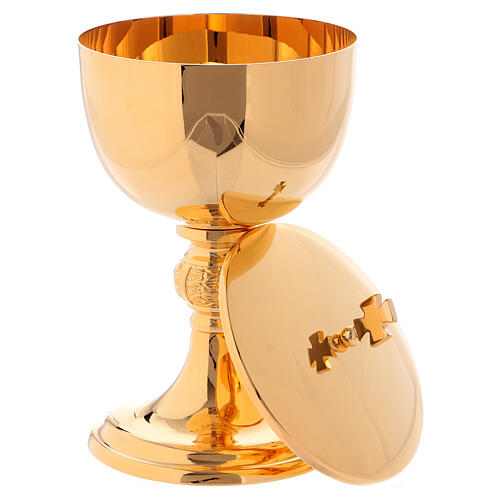 Chalice and ciborium in polished golden brass with leaves on junction 4