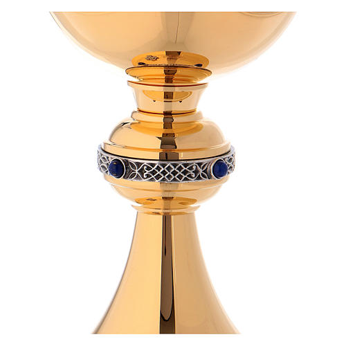 Chalice, ciborium and paten set in chiseled brass with lapis lazuli, Molina 4