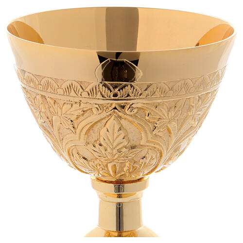 Decorated goblet and paten in golden brass 2