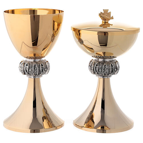 Chalice and ciborium with fish and Chi-Rho decoration on junction in brass 1