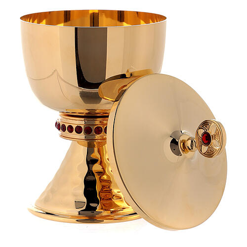 Chalice and ciborium in brass with hammered base and decorated with red stones 5