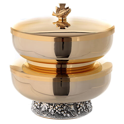 Two-level ciborium for celebration with grape decoration on antiqued silver 1