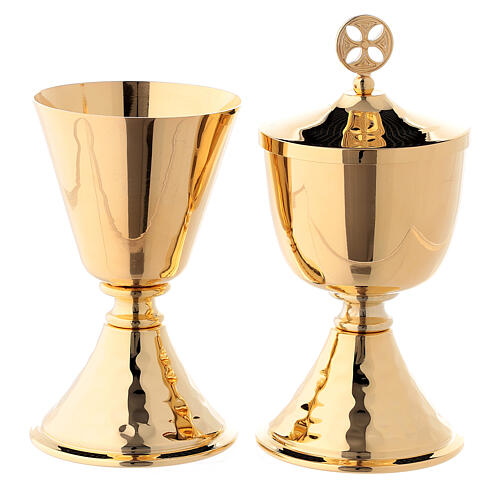 Small chalice and ciborium with simple node and hammered base in 24-karat gold plated brass 1