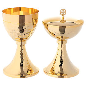 Chalice and ciborium with hammered base in 24-karat gold plated brass