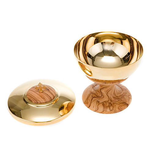 Olive wood pyx 11 cm diam. 3