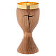 Cálice madeira oliveira sazonada Assis cruz estilizada s1
